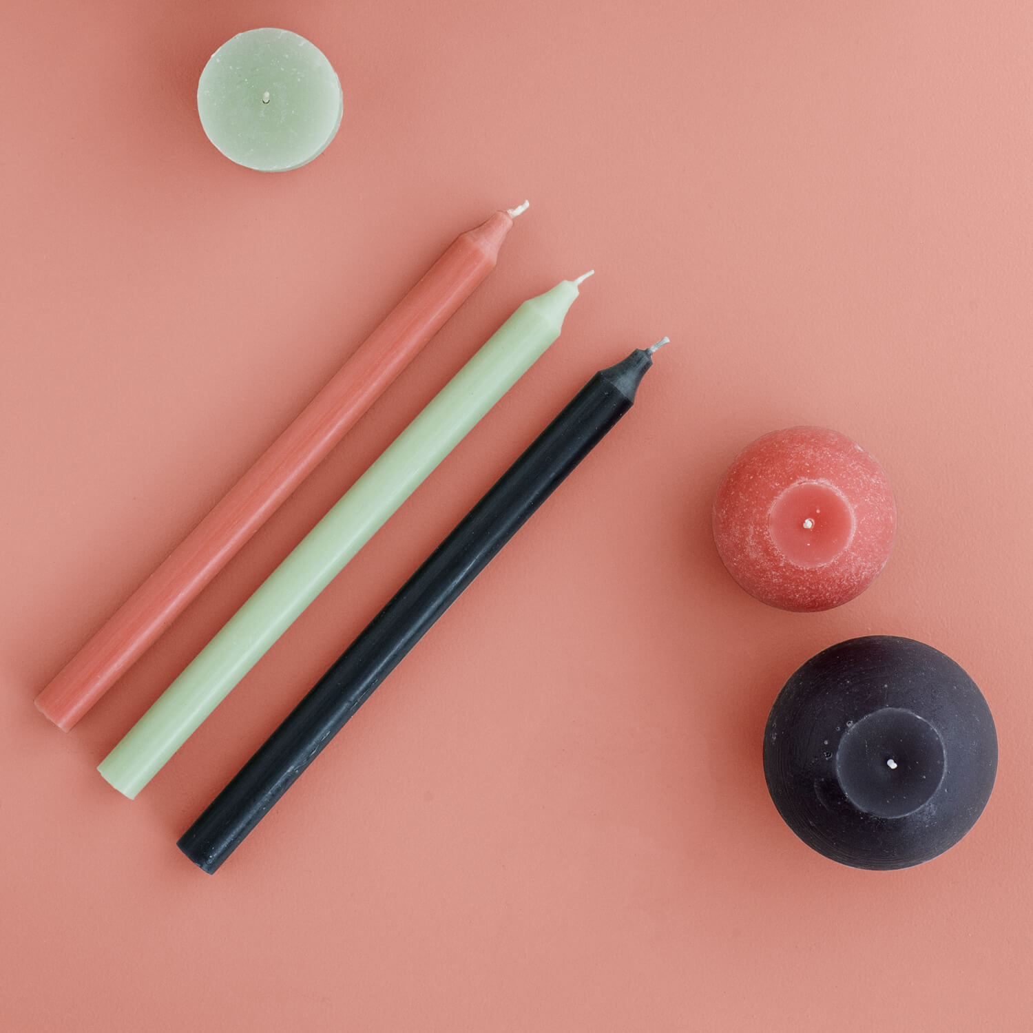 Broste Copenhagen Stabkerze Weinrot – Bild 2