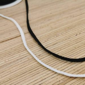 5 Meter rund gestricktes flauschiges ´Gummiband 4mm – schwarz oder weiß